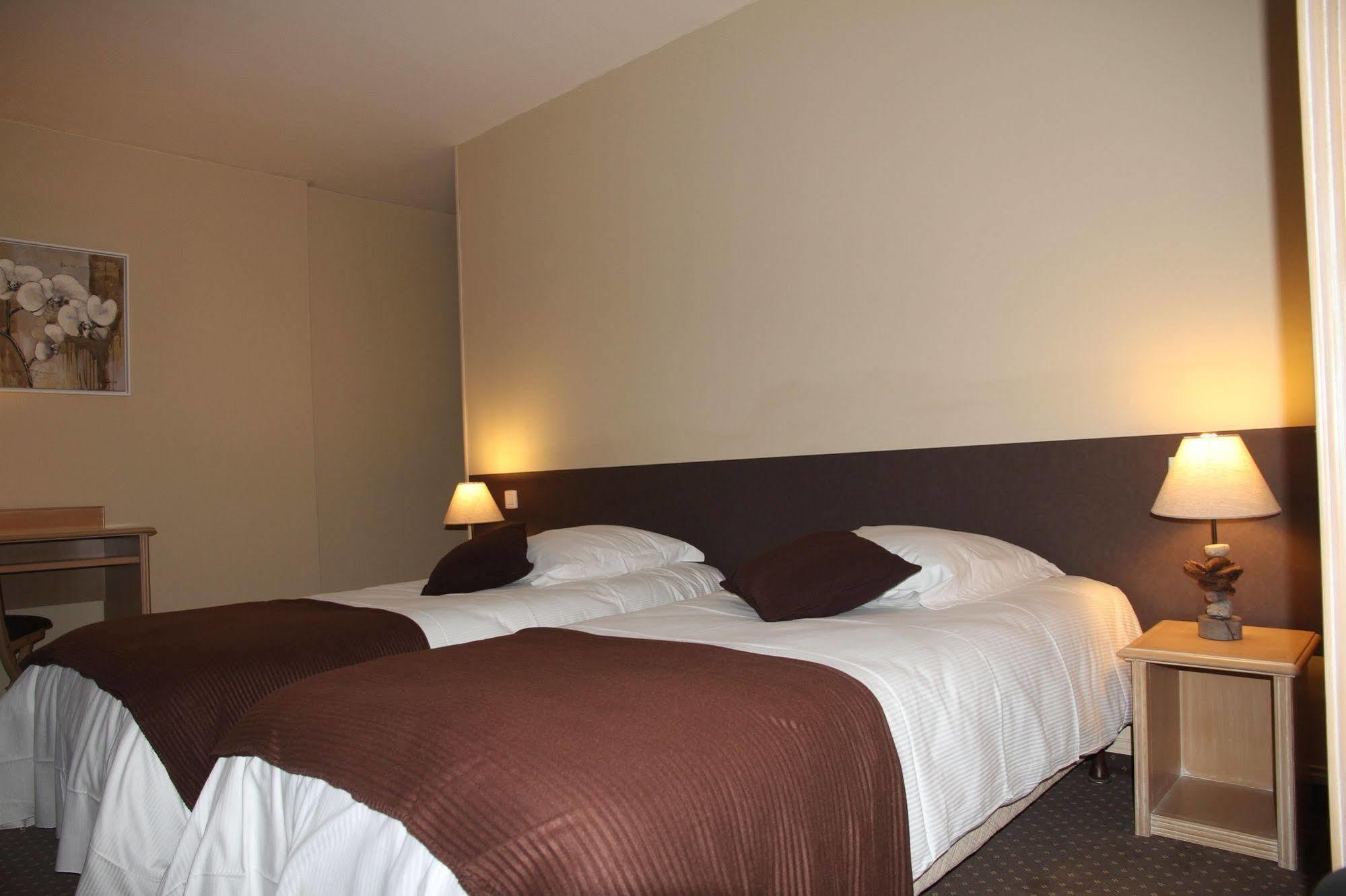 Hotel-Spa-Piscine Le Petit Castel Beuzeville-Honfleur Zewnętrze zdjęcie