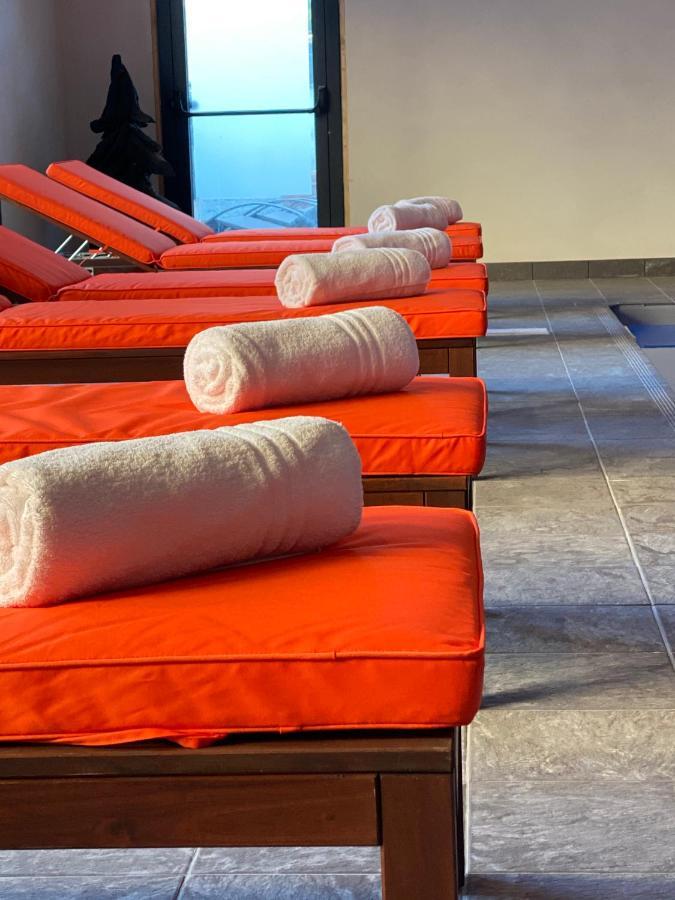 Hotel-Spa-Piscine Le Petit Castel Beuzeville-Honfleur Zewnętrze zdjęcie